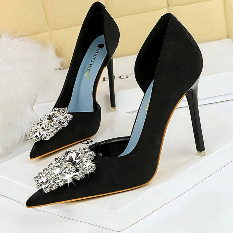 Beautifully Crafted Heels in a Classic Style