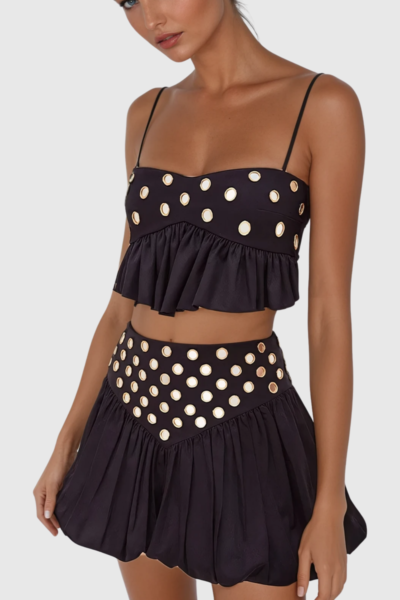 Classic Vintage Garment with a Flattering Fit