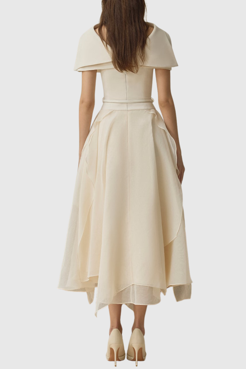 Well Tailored Dress with a Graceful Silhouette