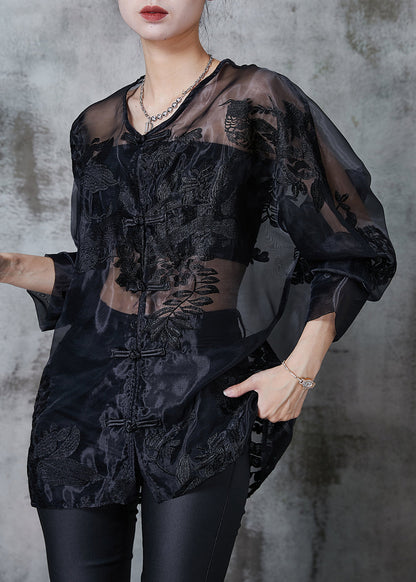 Beautifully Finished Blouse in a Timeless Design