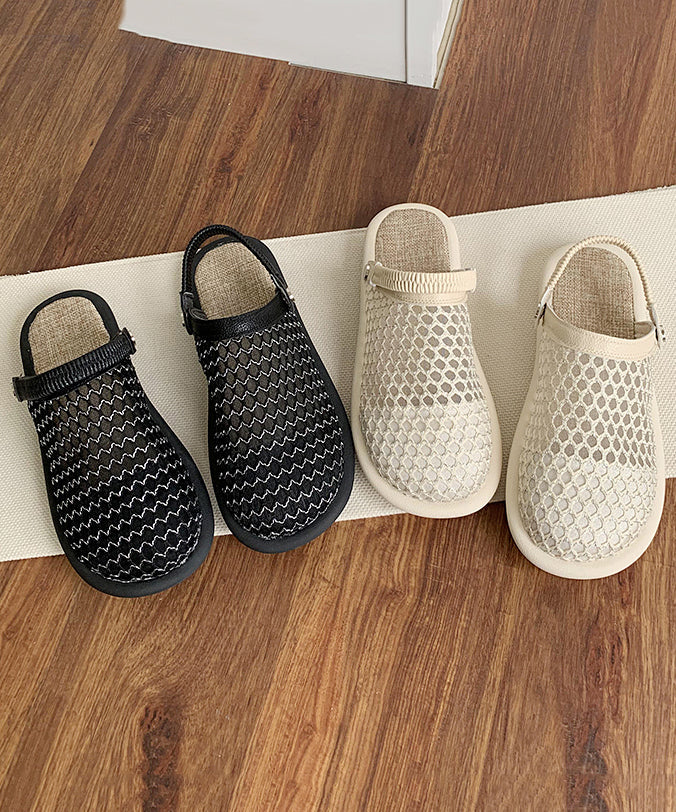 Well Tailored Sandals with a Graceful Silhouette