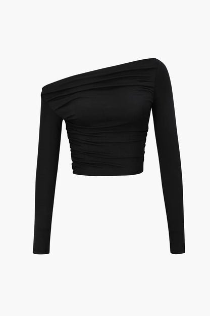 Well Tailored Top with a Graceful Silhouette