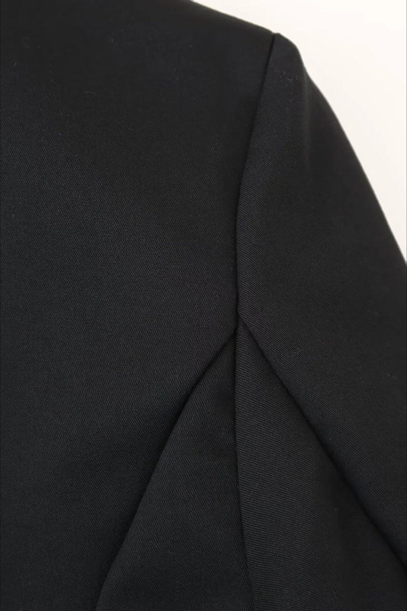 Beautifully Finished Garment in a Timeless Design