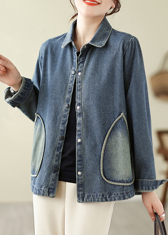 Elegantly Styled Coat for Everyday Wear