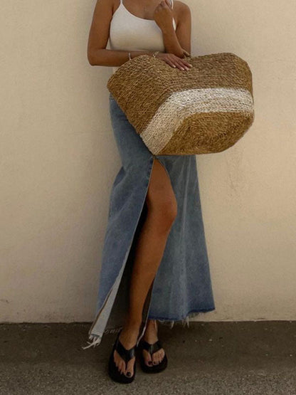Gracefully Styled Garment for Any Occasion