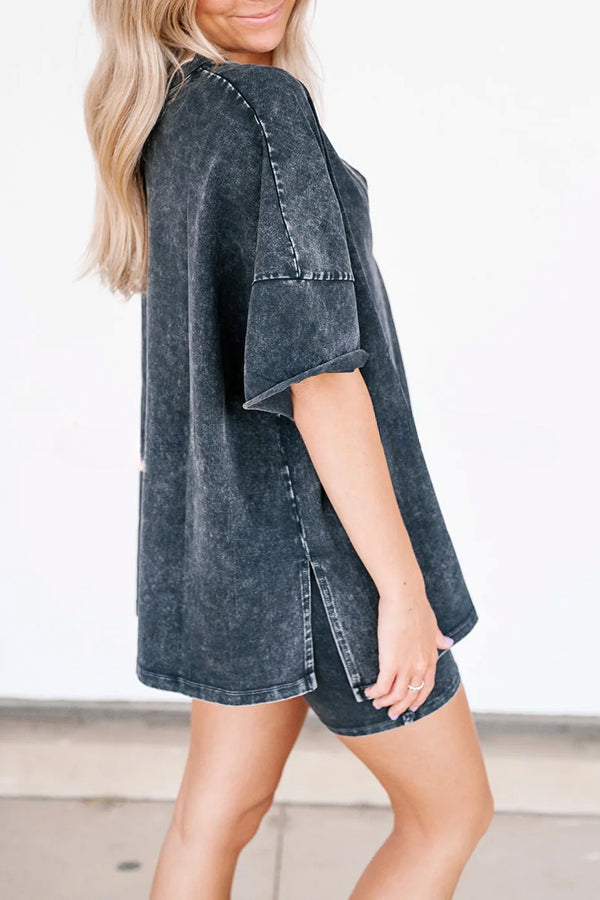 Classic Vintage T-Shirt with a Flattering Fit
