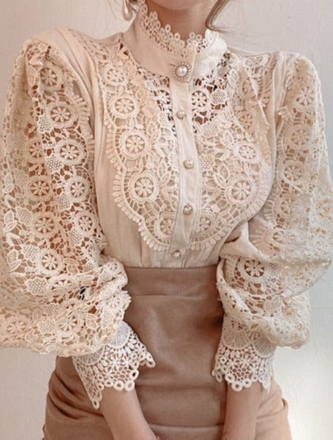 Sophisticated Blouse with a Clean Classic Look