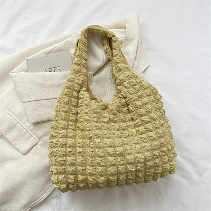 Sophisticated Bag with a Clean Classic Look