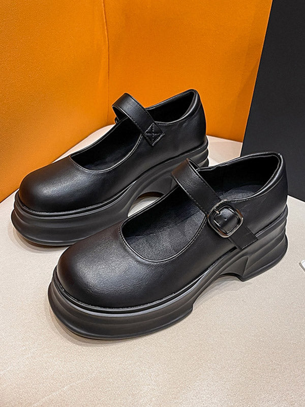 A Vintage Style Shoes with Delicate Timeless Details