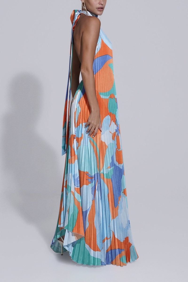 Effortlessly Elegant Garment with a Timeless Design