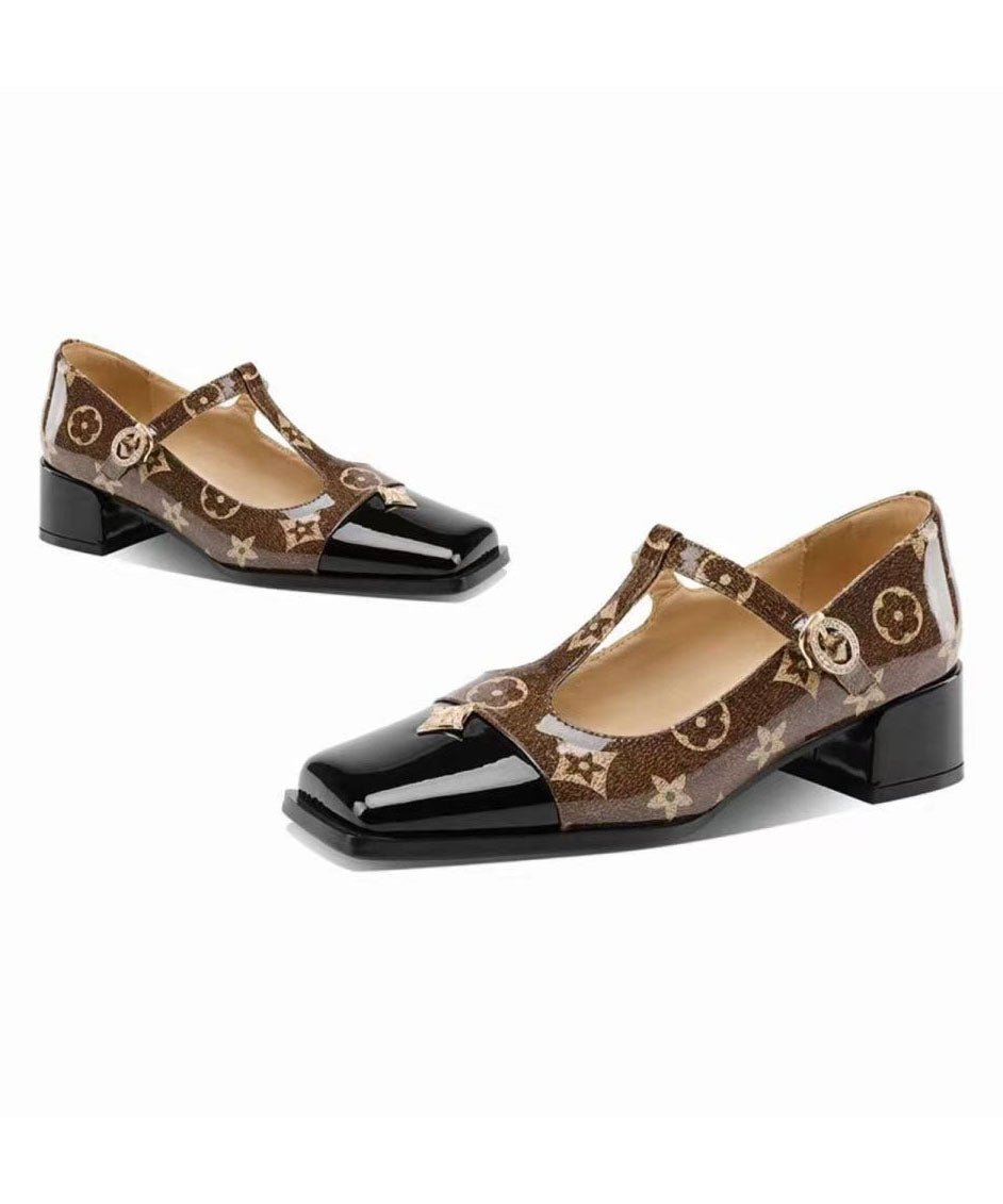 Classic Vintage Sandals with a Flattering Fit
