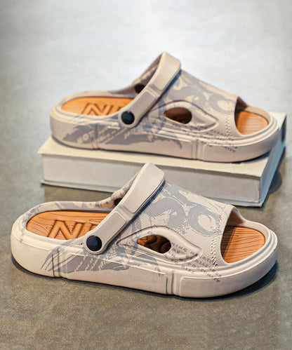 Effortlessly Elegant Sandals with a Timeless Design