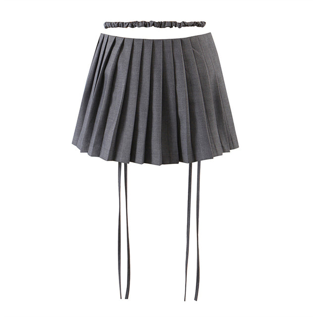Well Tailored Garment with a Graceful Silhouette