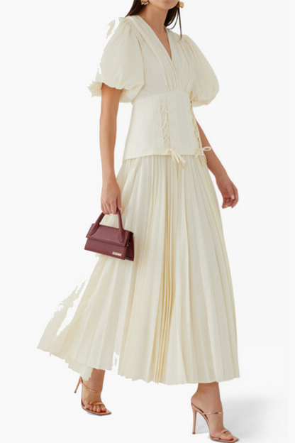 Beautifully Finished Dress in a Timeless Design