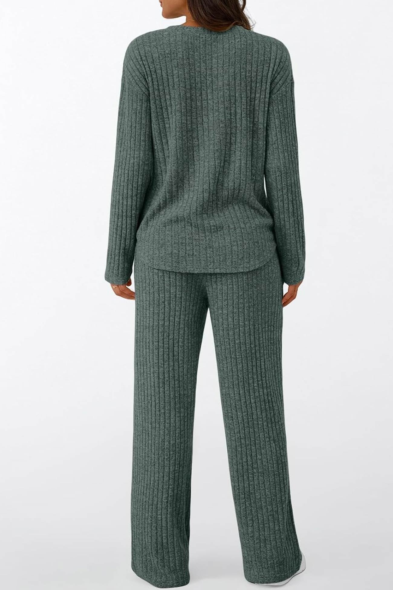 Classic Vintage Pants with a Flattering Fit