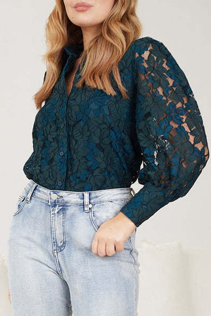 Classic Vintage & Enduringly Stylish Blouse