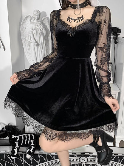 A Vintage Style Dress with Delicate Timeless Details