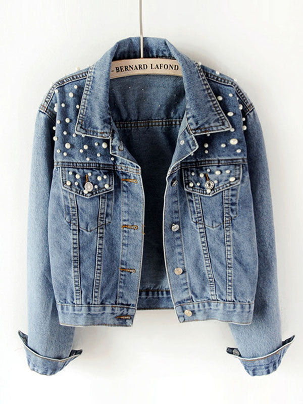 Gracefully Styled Jacket for Any Occasion