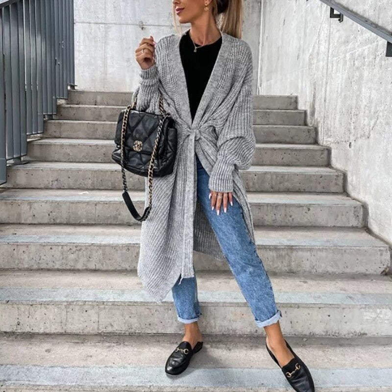 Gracefully Styled Cardigan for Any Occasion