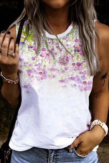 Well Tailored Top with a Graceful Silhouette