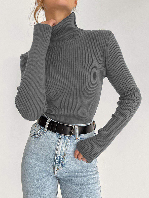 Well Tailored Sweater with a Graceful Silhouette