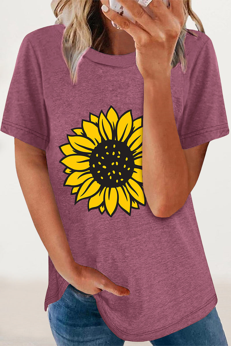 Effortlessly Elegant T-Shirt with a Timeless Design