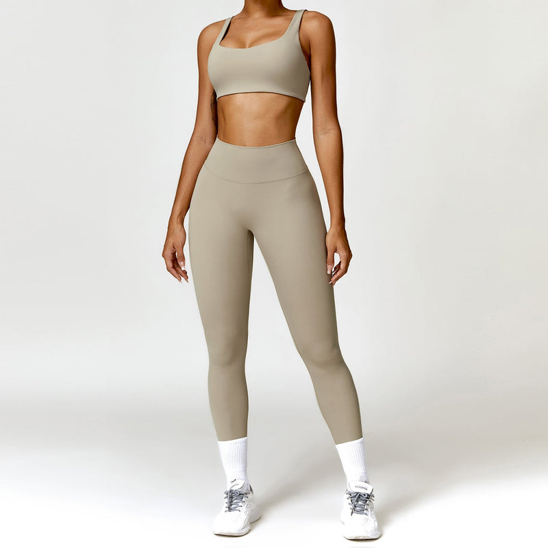 Well Tailored Garment with a Graceful Silhouette