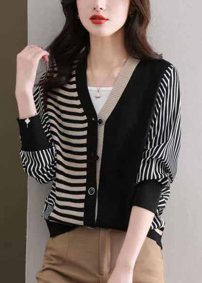 Beautifully Finished Cardigan in a Timeless Design