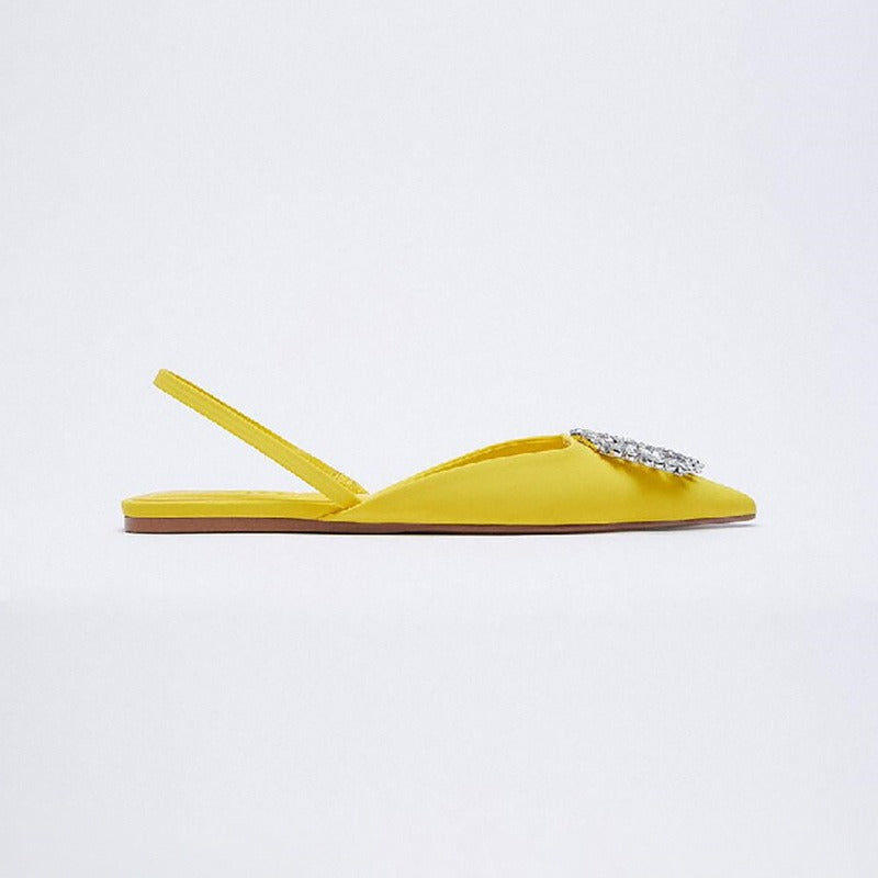 Beautifully Finished Heels in a Timeless Design