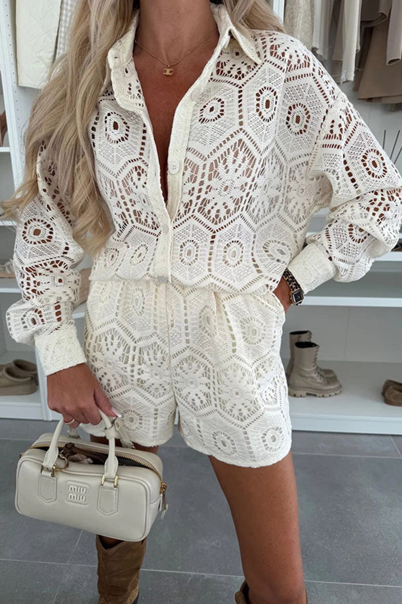 Beautifully Crafted Blouse in a Classic Style