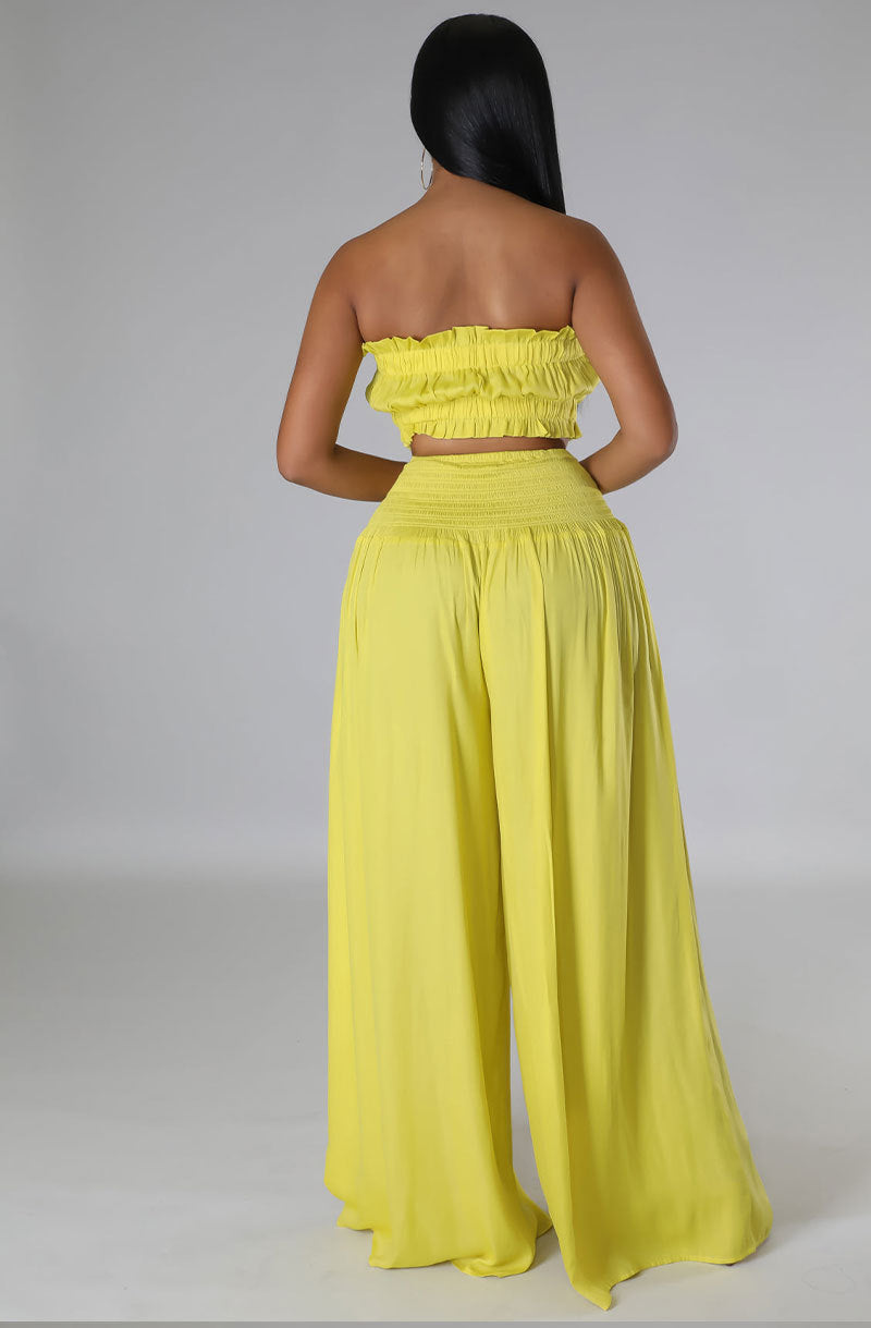 Sophisticated Garment with a Clean Classic Look