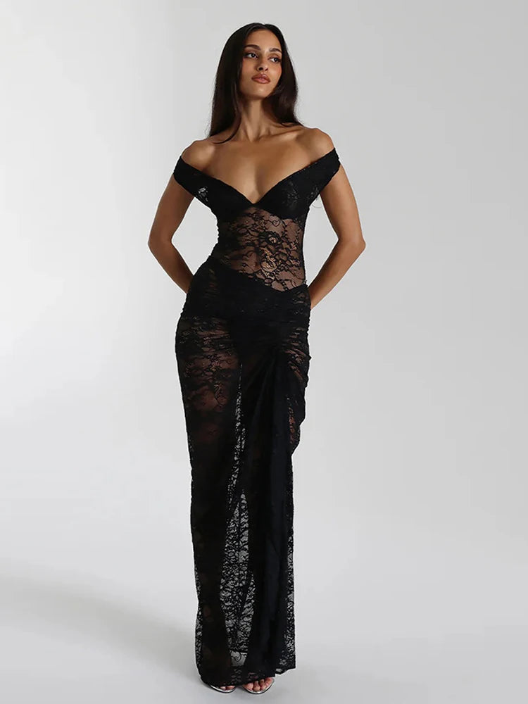 Beautifully Finished Dress in a Timeless Design