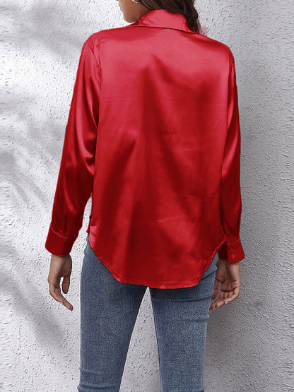 Classic Vintage Blouse with a Flattering Fit