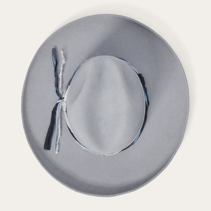 Sophisticated Garment with a Clean Classic Look