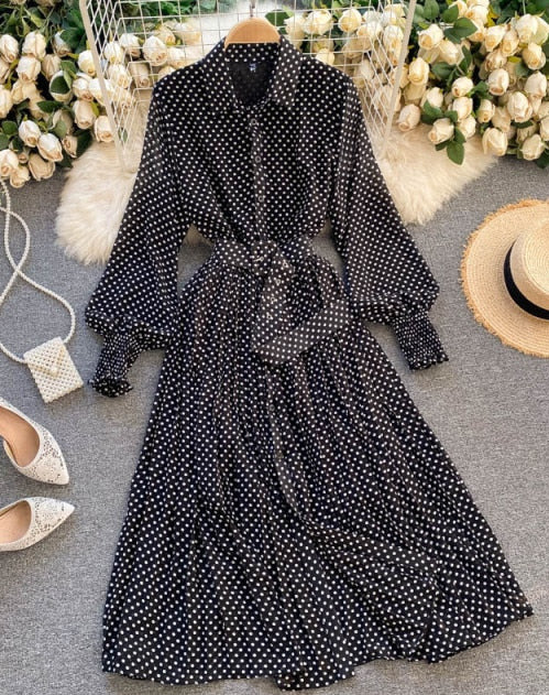 Sophisticated Dress with a Clean Classic Look