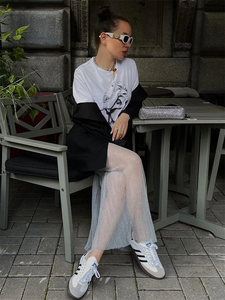 Classic Vintage Garment with a Flattering Fit