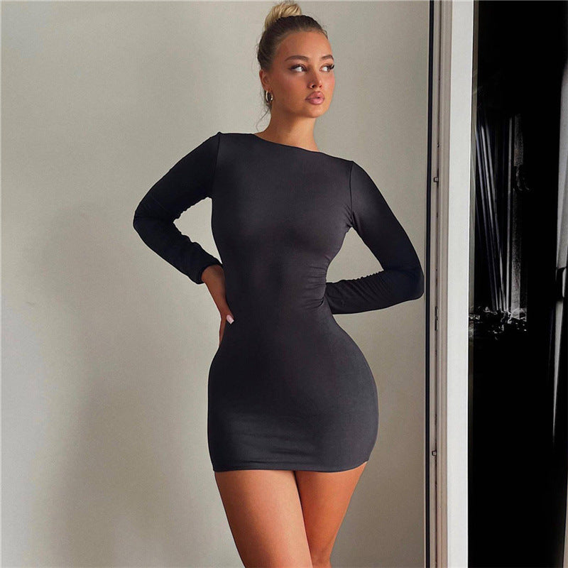 Beautifully Finished Dress in a Timeless Design