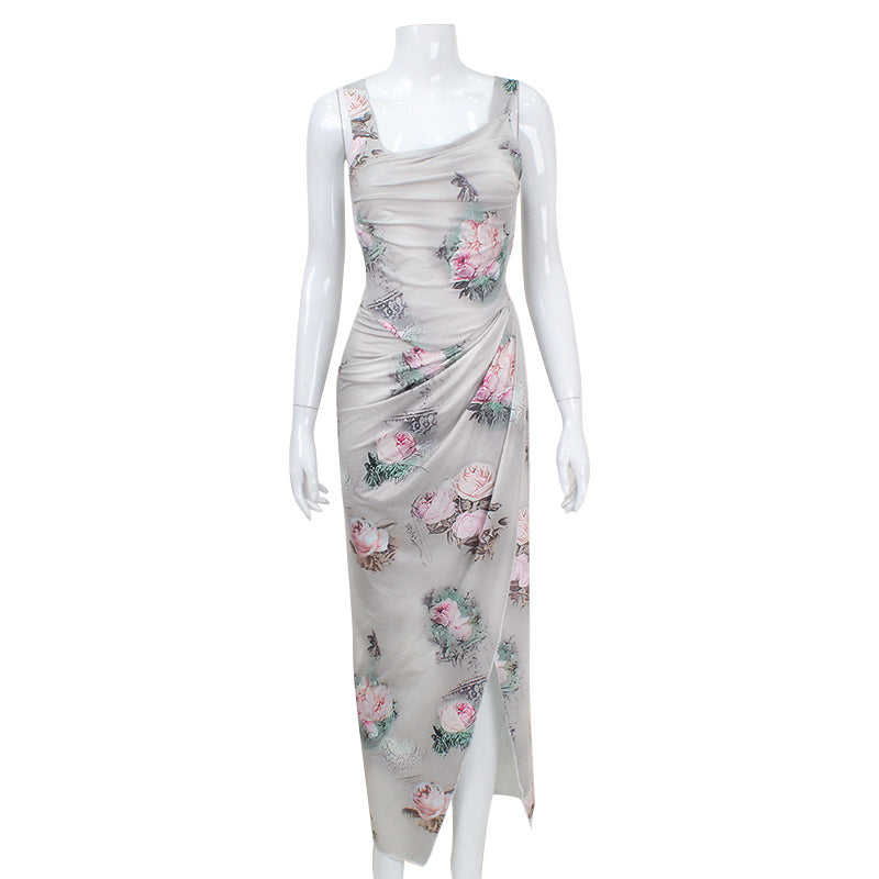 Well Tailored Top with a Graceful Silhouette