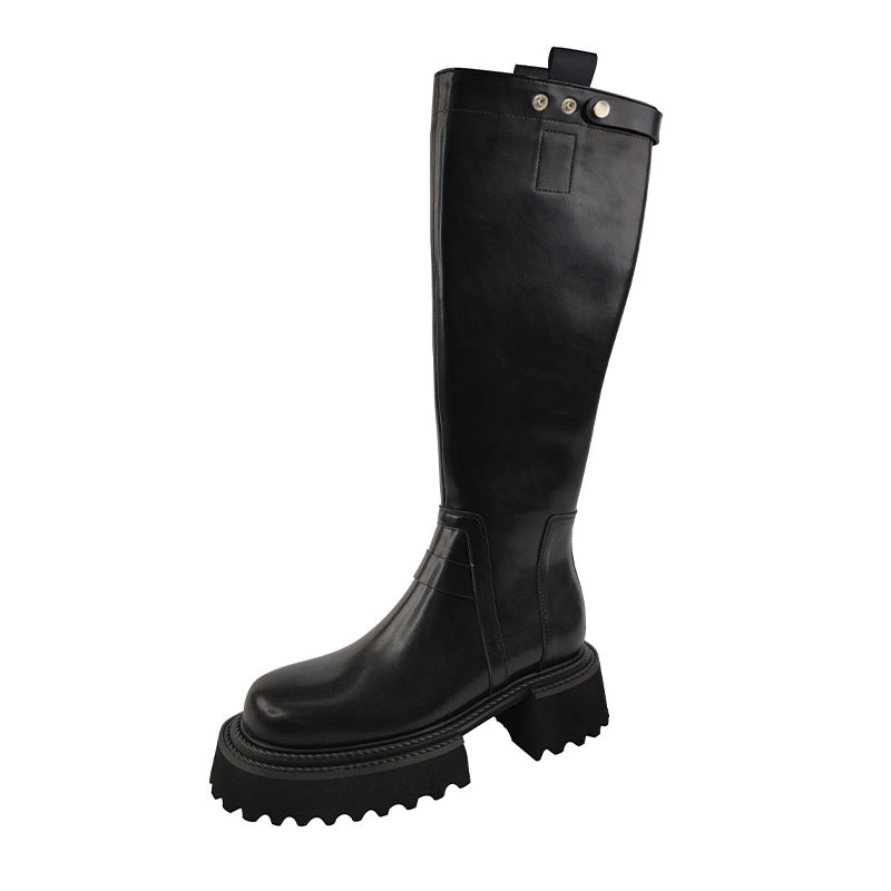 Polished Boots with an Effortless Classic Look