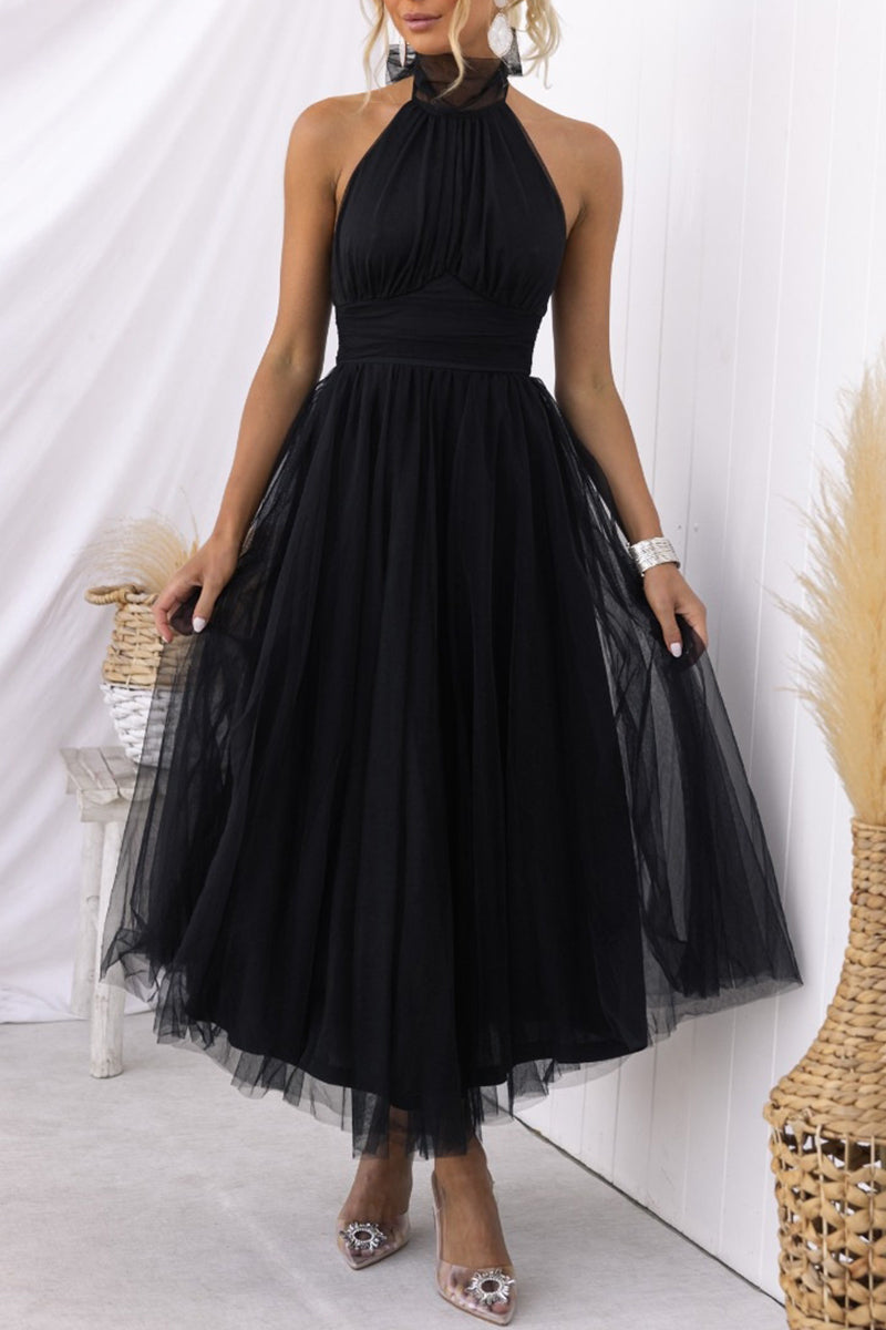 Sophisticated Dress with a Clean Classic Look