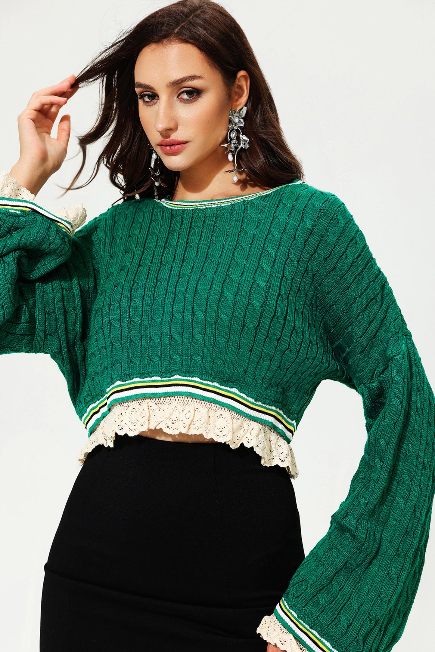 Well Tailored Sweater with a Graceful Silhouette