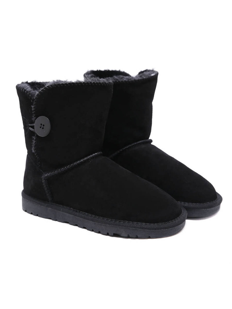 Polished Boots with an Effortless Classic Look