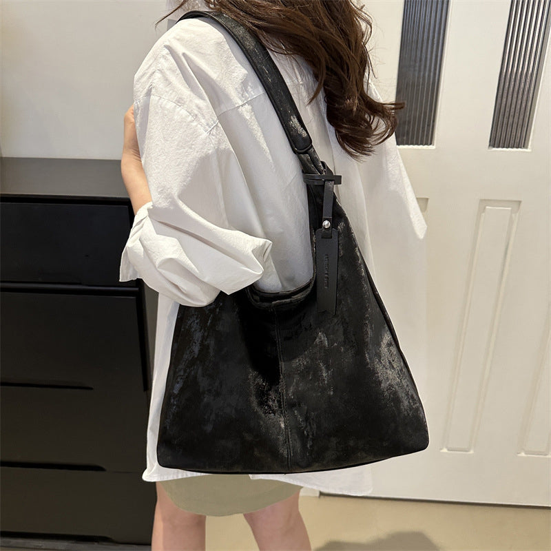 Beautifully Balanced Bag with Timeless Character