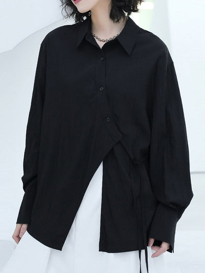 Classic Vintage Blouse with a Flattering Fit