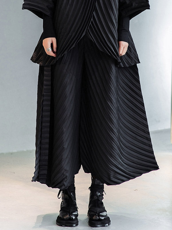 A Vintage Style Pants with Delicate Timeless Details