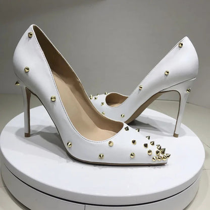 Classic Vintage Shoes with a Flattering Fit