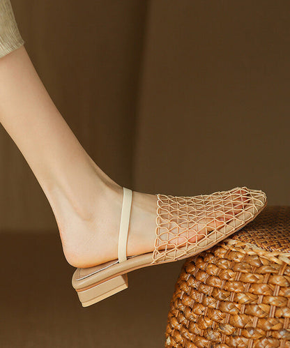 Well Tailored Sandals with a Graceful Silhouette