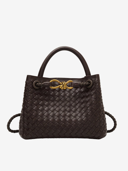 Beautifully Finished Bag in a Timeless Design