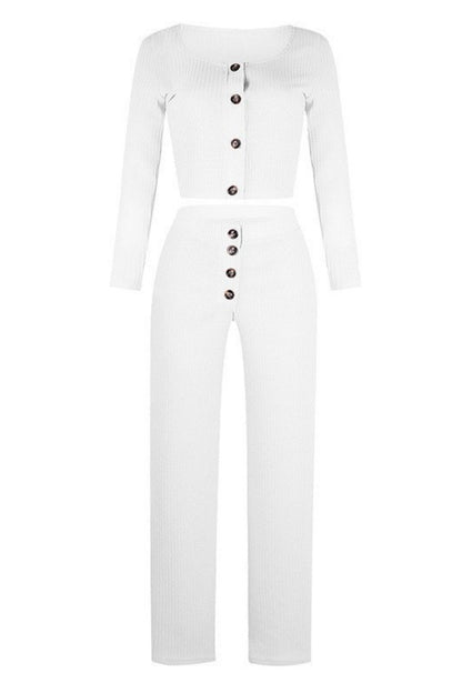 Elegantly Styled Pants for Everyday Wear