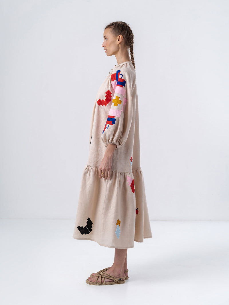 Effortlessly Elegant Dress with a Timeless Design